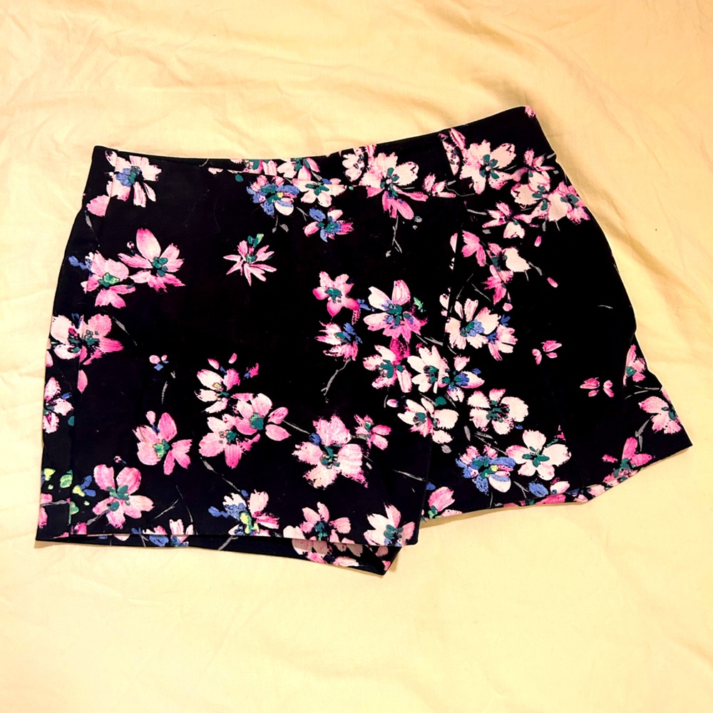 Express floral skort